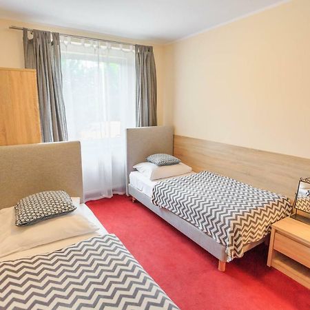 Botanik Hostel Poznan Bagian luar foto